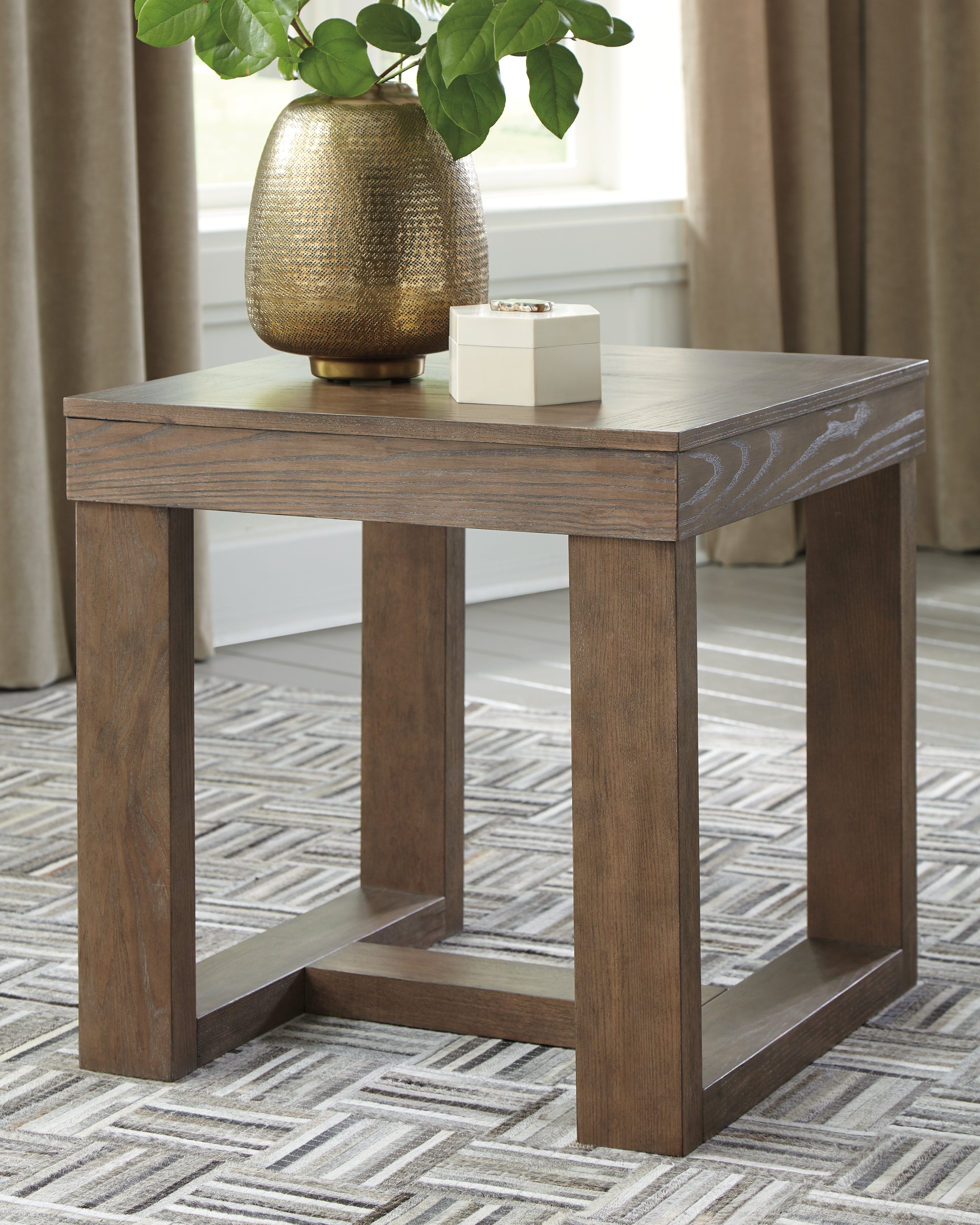 Furniture City Laplace - Ashley Furniture - Cariton End Table - Square End Table / Gray - T471-2