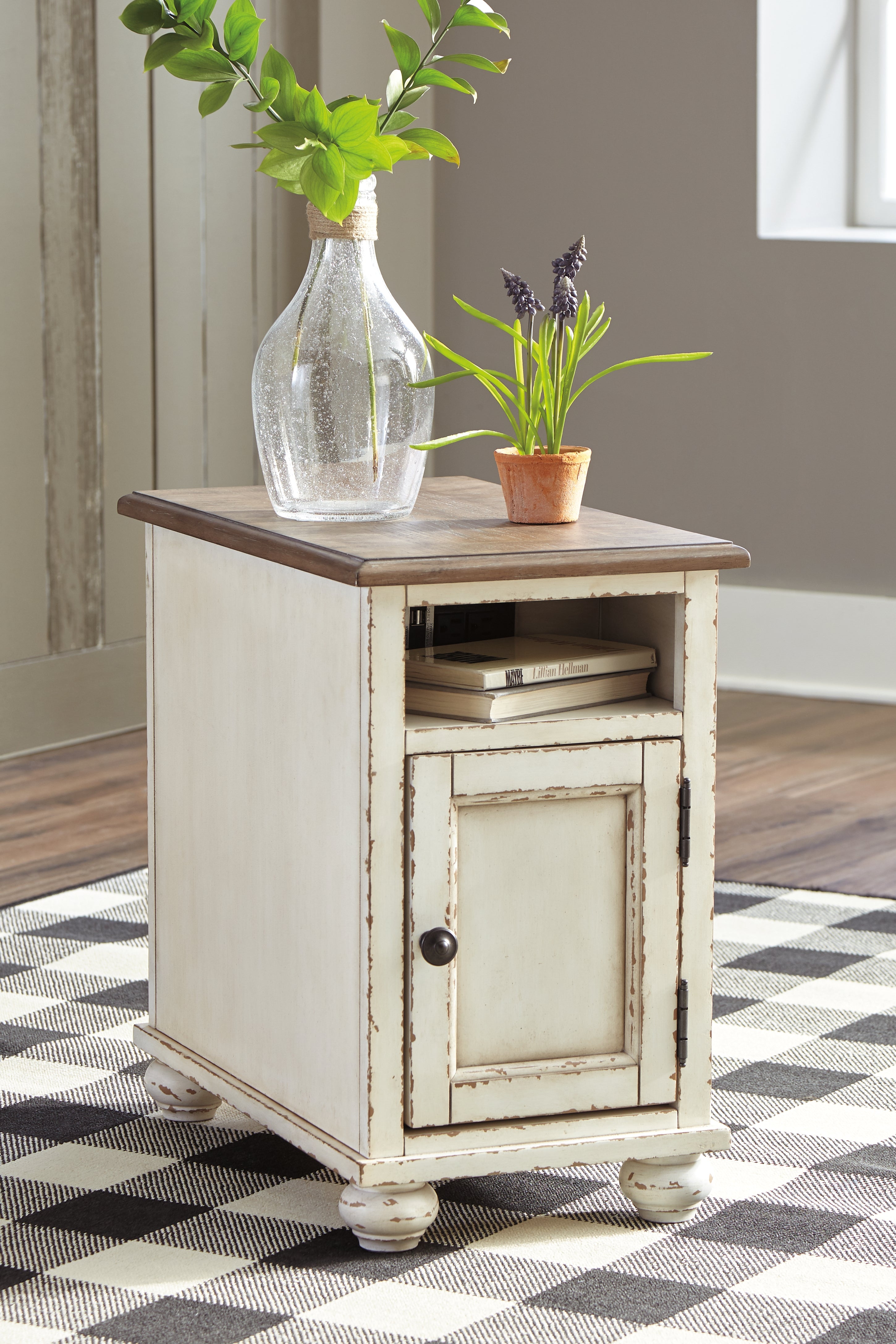 Furniture City Laplace - Ashley Furniture - Realyn Chairside End Table - Chair Side End Table / White/Brown - T523-7