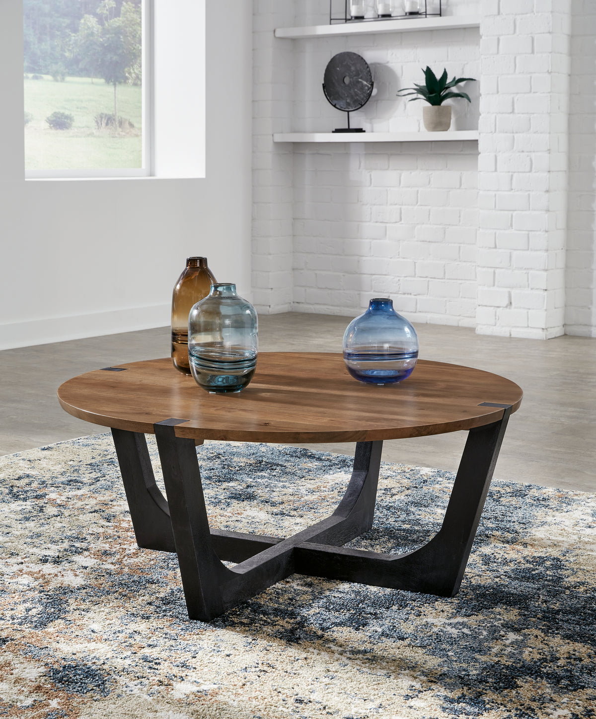 Furniture City Laplace - Ashley Furniture - Hanneforth Coffee Table - Round Cocktail Table - T726-8