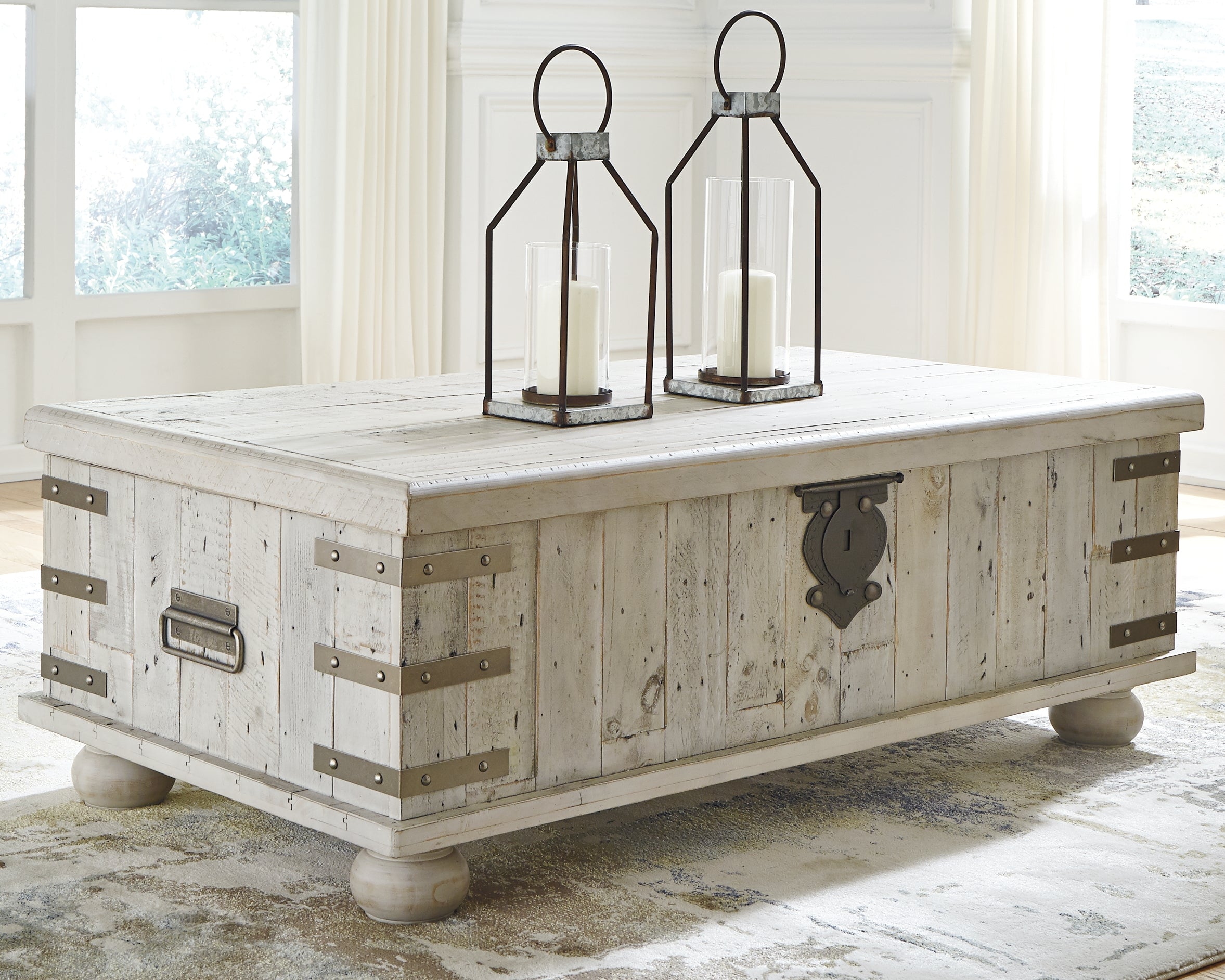 Furniture City Laplace - Ashley Furniture - Carynhurst Coffee Table with Lift Top - Lift Top Cocktail Table / White Wash Gray - T757-9