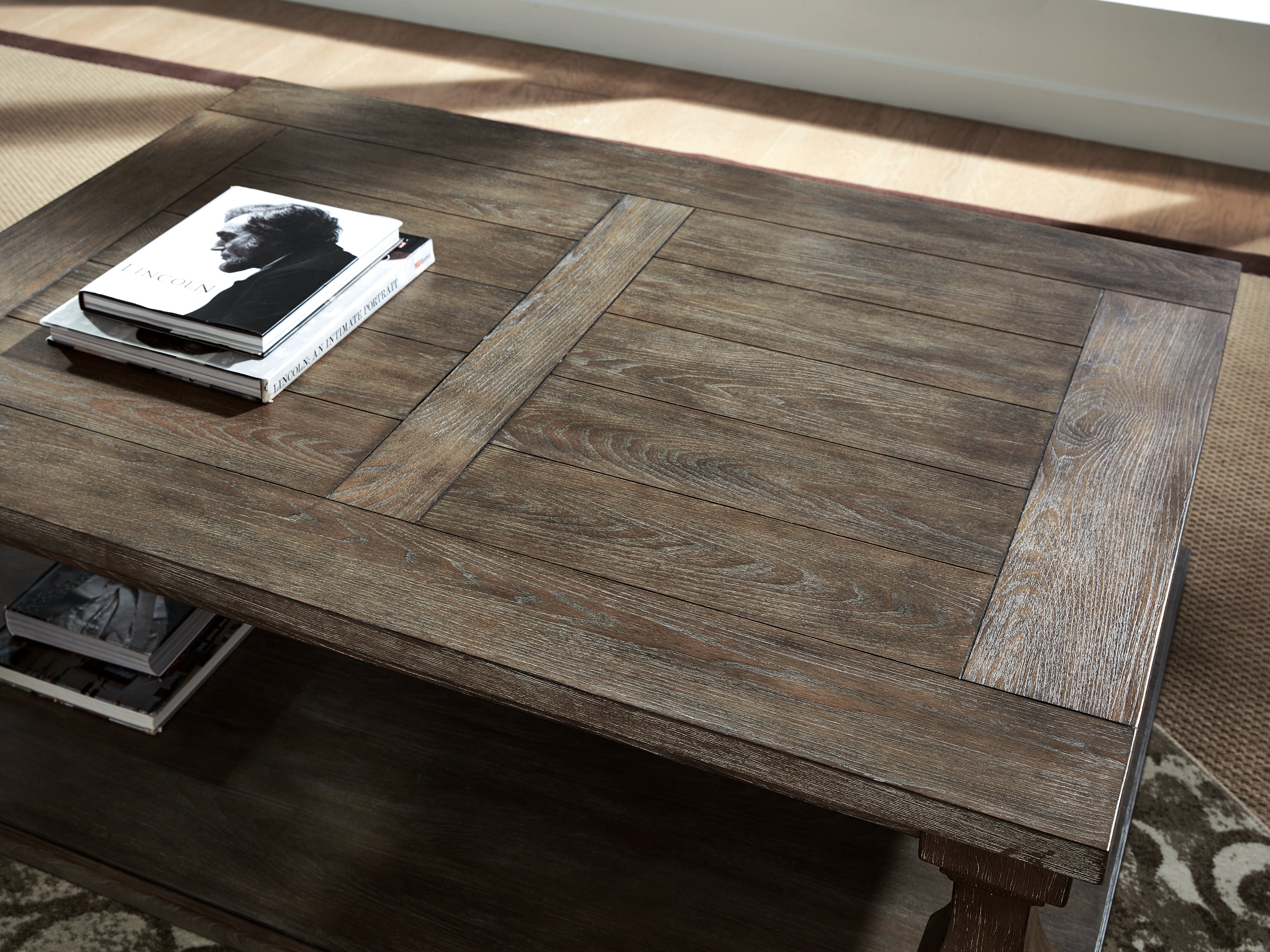 Furniture City Laplace - Ashley Furniture - Johnelle Coffee Table - Rectangular Cocktail Table / Gray - T776-1