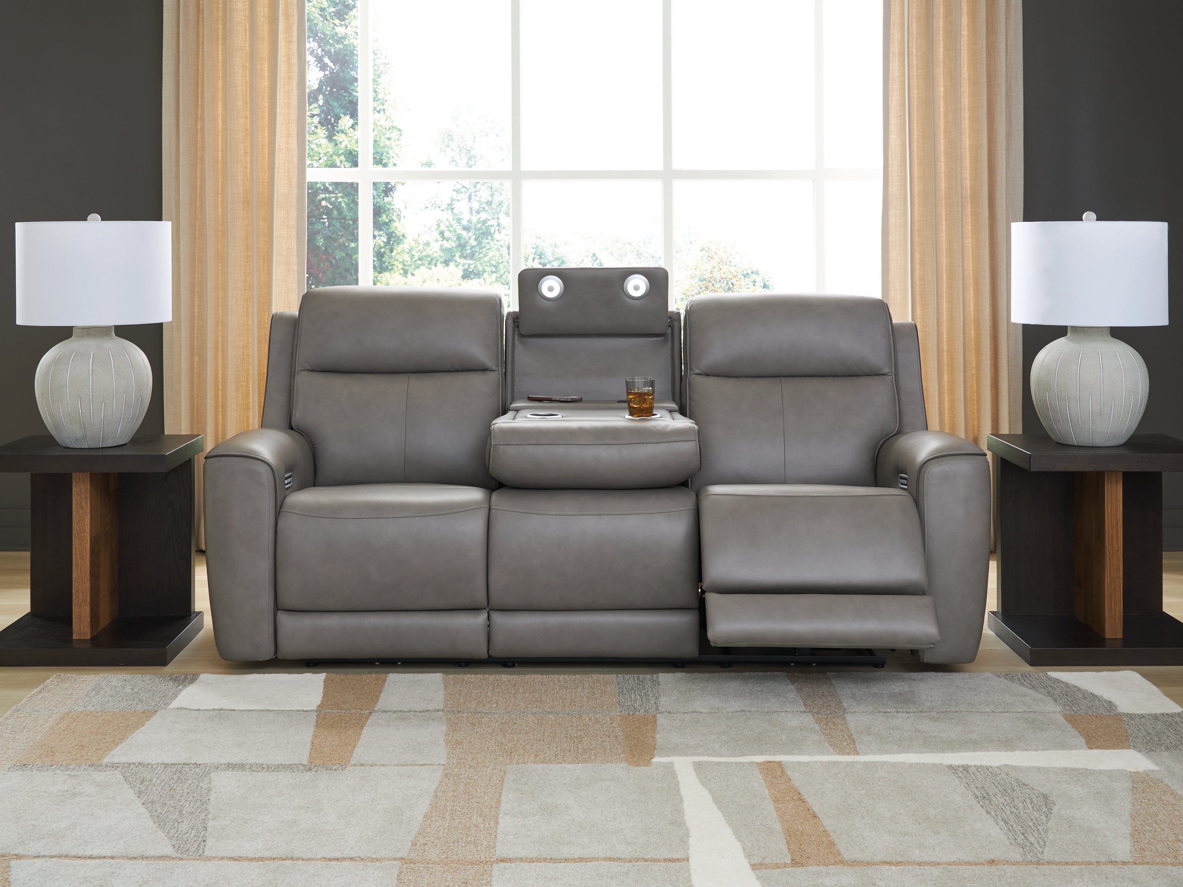 5Z-ComfortLiving Room