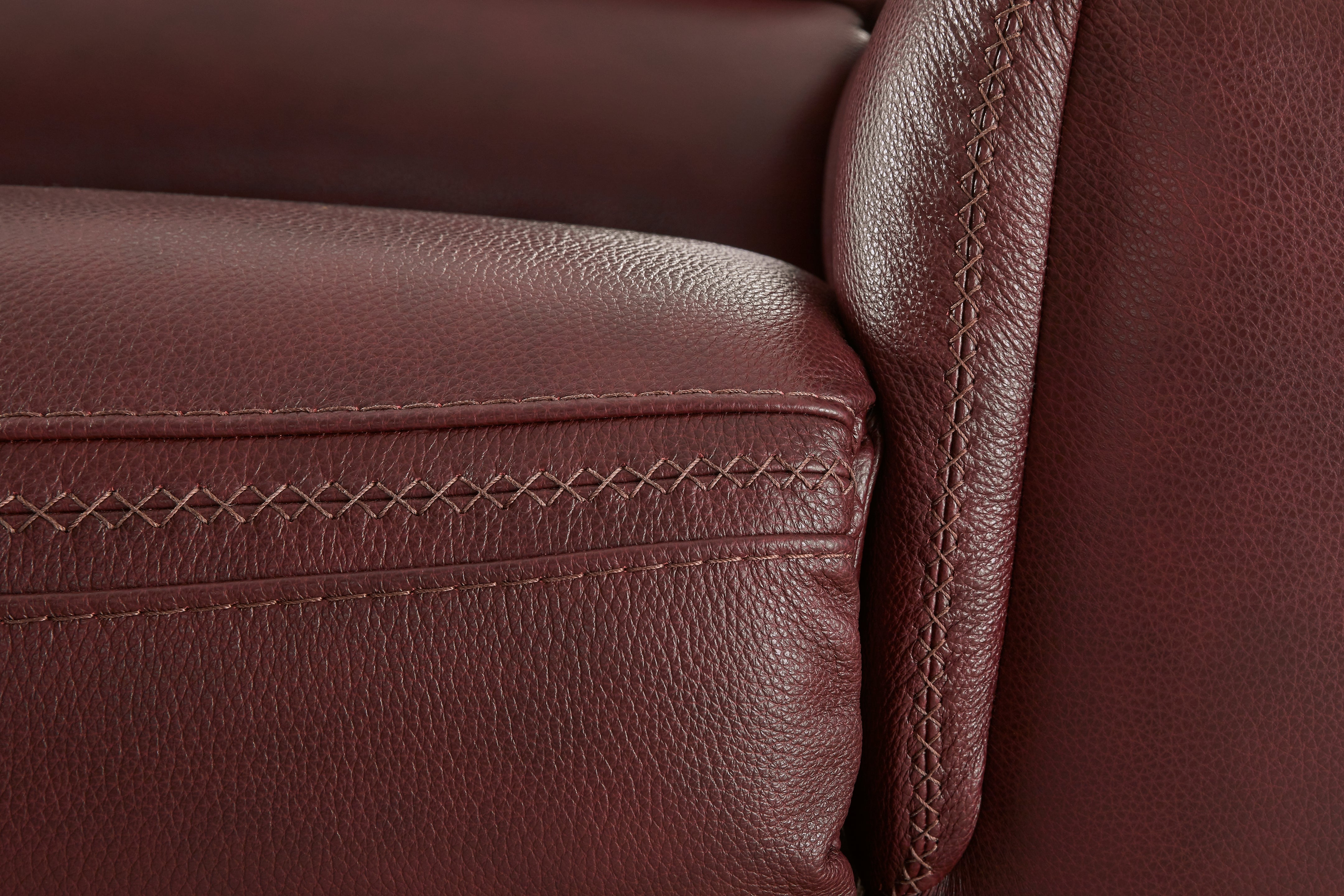 Furniture City Laplace - Ashley Furniture - AlessandroLiving Room - PWR Recliner/ADJ Headrest - U2550113