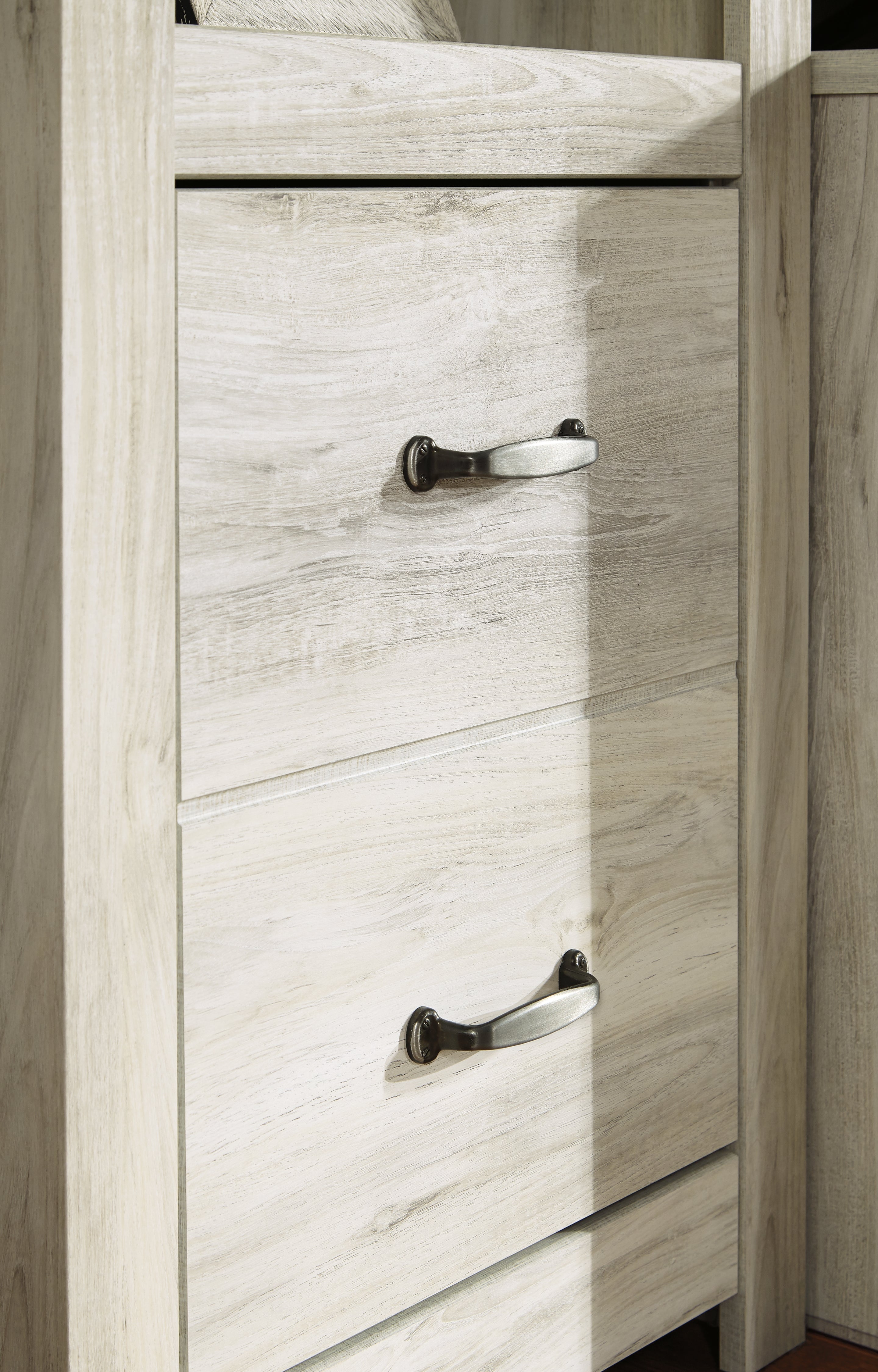 Furniture City Laplace - Ashley Furniture - Bellaby Entertainment Center - Pier / Whitewash - W331-24