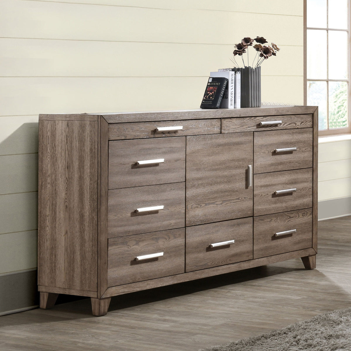 Harrisburg - 9 Drawer Dresser - Walnut